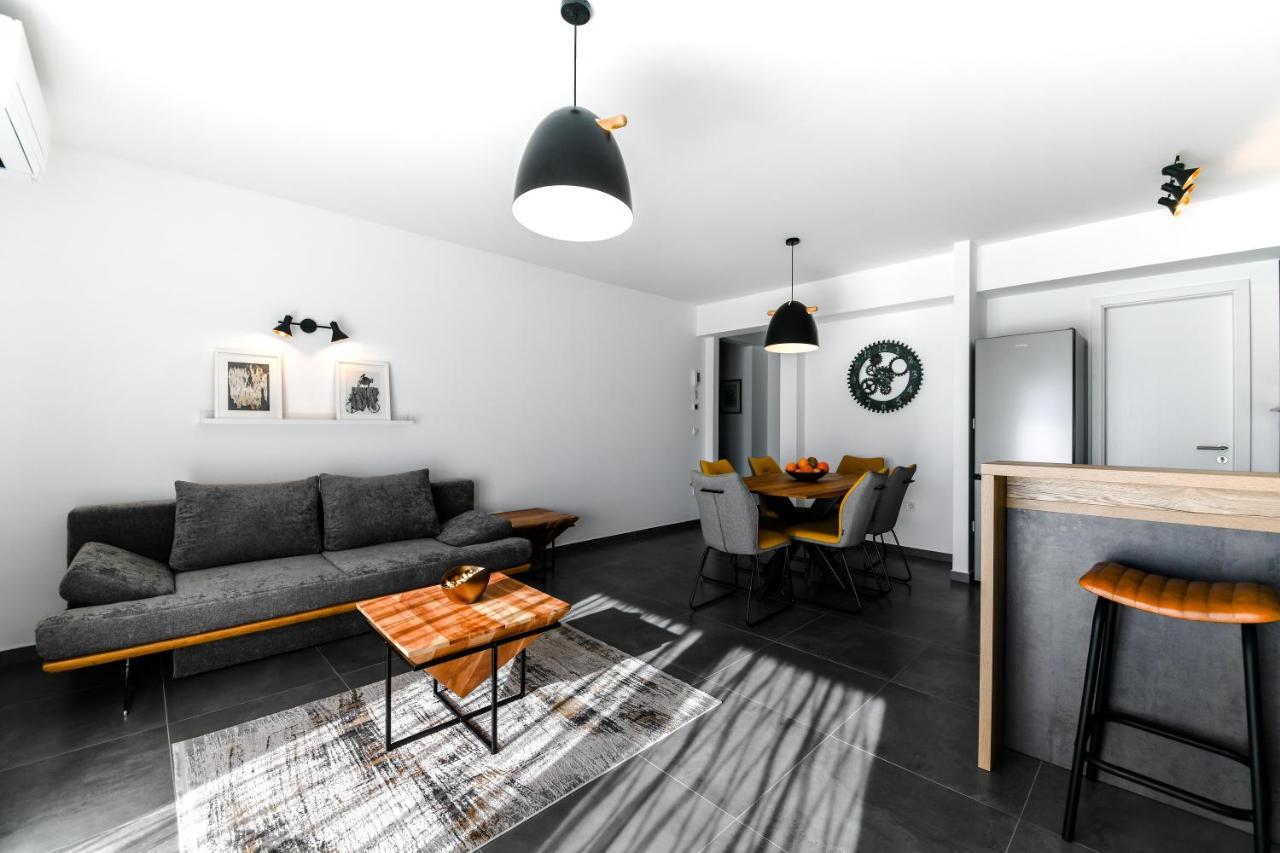 Spacious Apartment Nero With Free Parking Zadar Eksteriør bilde