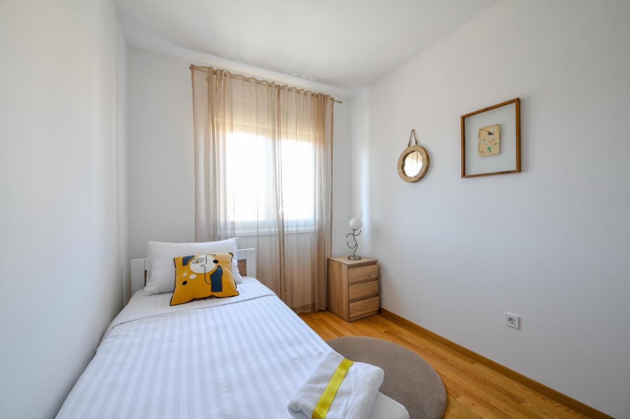 Spacious Apartment Nero With Free Parking Zadar Eksteriør bilde