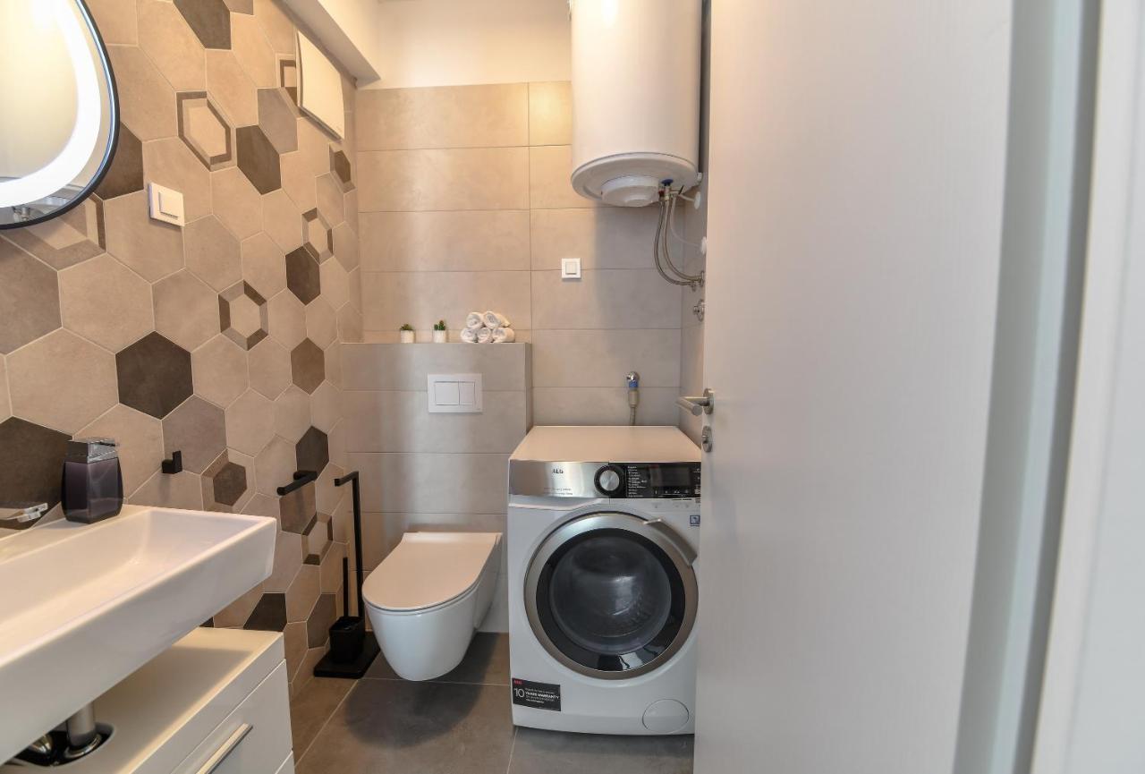 Spacious Apartment Nero With Free Parking Zadar Eksteriør bilde